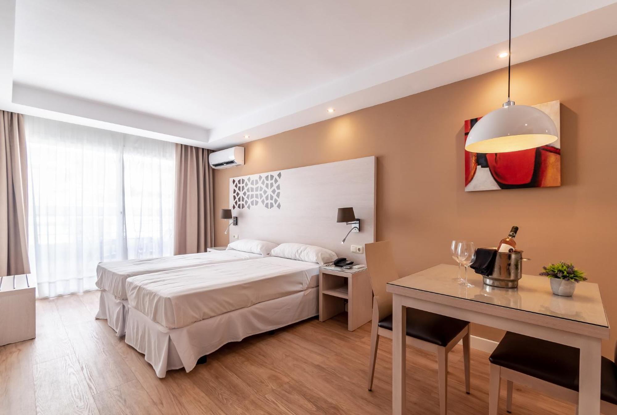 Puerto Azul Marbella Apartment ภายนอก รูปภาพ